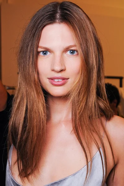 Look 2
